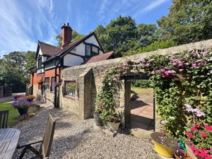 Photo 33- click for photo gallery